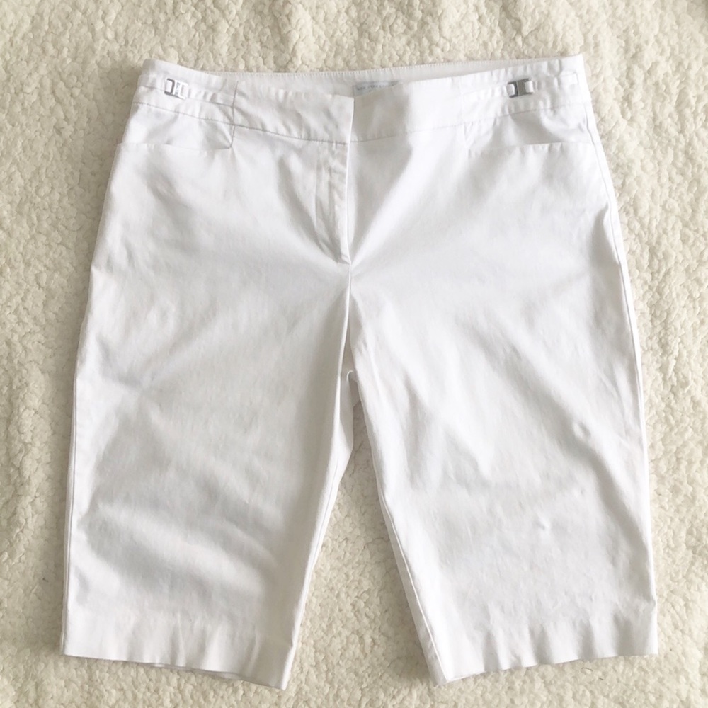 New York & Company Stretch Bermuda Shorts  Sz 10